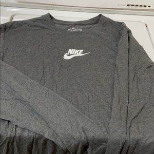 Men’s long sleeve shirt